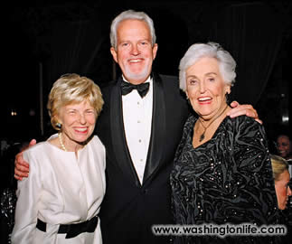 Bitsey Folger, Jack Davies and his mother Ellie Davies