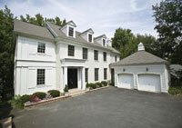 1952 Kirby Road in McLean, Va., recently sold for just under $1 million.