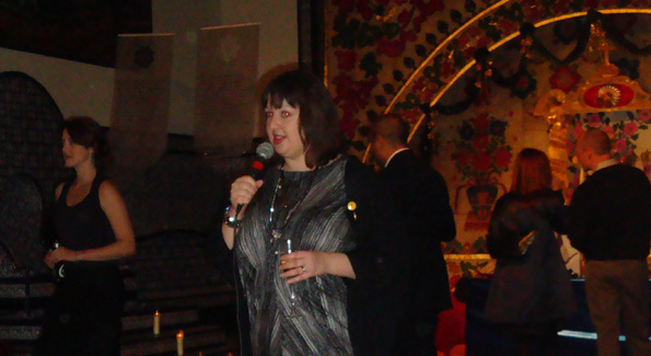 Transformer gallery director Victoria Reis speaking at the auction. Photograph by Alannah Wells