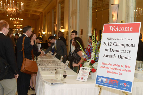 Guests attend the 2012 Champions of Democracy Awards Dinner. (Photo by Ben Droz)