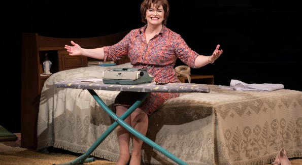 Barbara Chisholm as Erma Bombeck in "Erma Bombeck: At Wit’s End" at Arena Stage at the Mead Center for American Theater. (Photo by C. Stanley Photography)