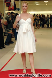 Model in Diane Von Furstenberg