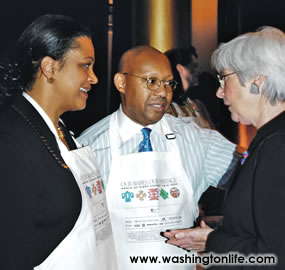 Secretary of HUD Alphonso Jackson and Marcia Jackson, with Dr. Jennifer Howse